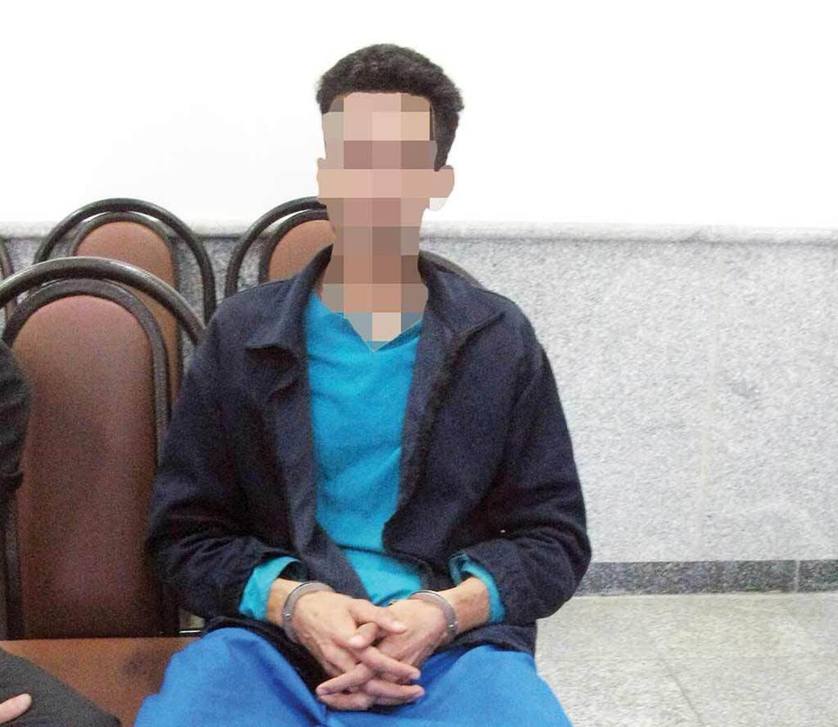 یکی از اعضای باندی که تلفنی سفارش محموله‌های برنج می‌داد و همدستانش با رسیدهای جعلی آنها را سرقت می‌کردند، بازداشت و دو همدستش تحت تعقیب پلیس قرار گرفتند.