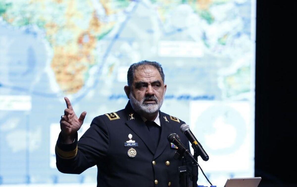 فرمانده نیروی دریایی ارتش با بیان اینکه این نیرو دارای امکانات و توانمندی‌های متعددی است که همه آنها تاکنون رونمایی نشده‌اند، گفت: با این رویکرد، دشمن همواره در شرایط تردید و ضعف قرار خواهد داشت و باید در هر لحظه منتظر یک غافلگیری جدید باشد.