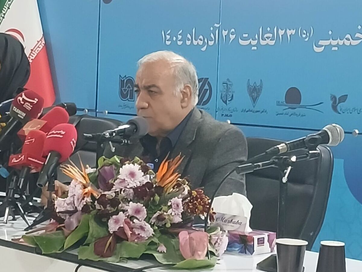 معاون وزیر راه و شهرسازی گفت: تا کمتر از یک ماه آینده تیمی از ایران برای امضای نهایی قرارداد ریلی رشت- آستارا به روسیه سفر خواهد کرد و پس از آن عملیات اجرایی این پروژه را می‌توان آغاز کرد.