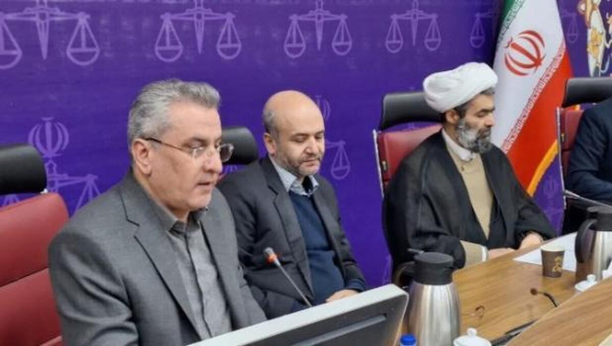 معاون سیاسی امنیتی استانداری قزوین گفت: پاسخگویی به مطالبات مردمی و جلب رضایت مندی عمومی موجب کاهش خشم و آسیب های اجتماعی در جامعه می شود.  