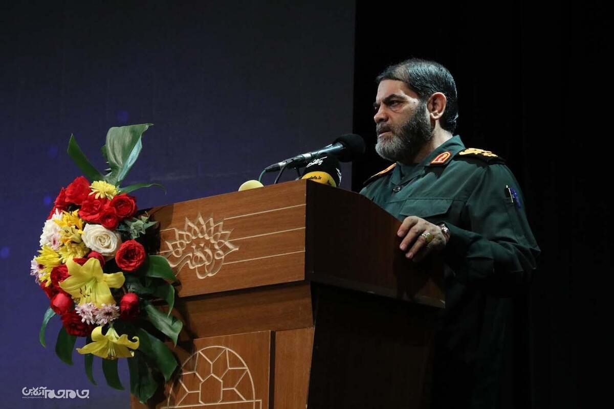 مراسم اختتامیه ششمین دوره جشنواره فیلم کوتاه بسیج با حضور جمعی از مسئولان لشکری، مدیران فرهنگی و هنرمندان شاخص سینما و تلویزیون، عصر چهارشنبه ۲۶ آذر در سالن سوره حوزه هنری برگزار شد.