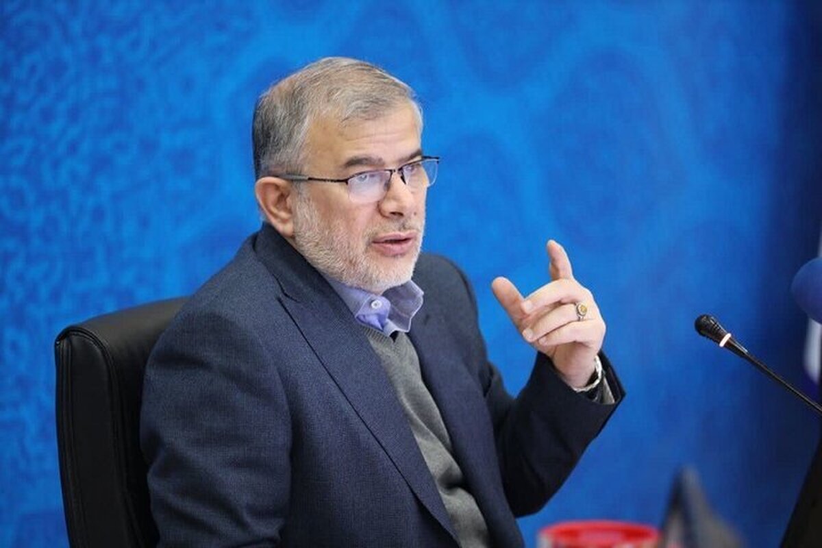 استاندار البرز با تأکید بر لزوم برنامه‌ریزی منسجم و هدفمند برای توسعه صادرات غیرنفتی، گفت: شناسایی دقیق ظرفیت‌های تولیدی استان، تدوین بسته‌های اطلاعاتی حرفه‌ای و برقراری ارتباط مؤثر با کشور‌های هدف، به‌ویژه همسایگان، می‌تواند مسیر حضور موفق البرز در بازار‌های منطقه‌ای و بین‌المللی را هموار کند.