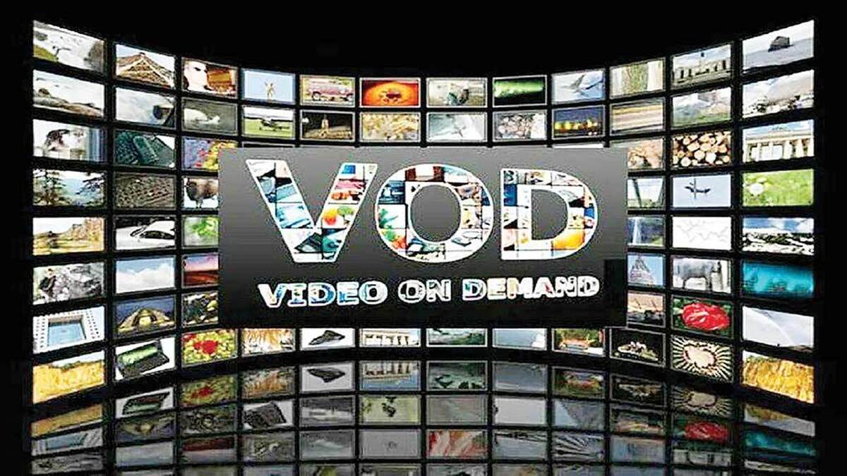 همزمان با بالا‌گرفتن انتقادات از برخی برنامه‌ها در پلتفرم‌ها وهمچنین بحث وگفت‌وگو در زمینه نظارت بر محتوای سکوها، برنامه گنگ که اخیرا جنجال‌برانگیز شده بود، توقیف شد تا نشان دهد کلیت فضای مجازی و بستری که از آن با هر عنوانی یاد می‌شود، نیاز به یک نظارت جدی دارد.