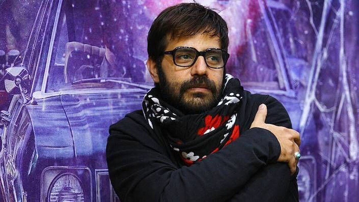 سلمان فرخنده ایفاگر نقش «بصیر» در سریال «الگوریتم» شبکه سه است. فرخنده که تجربه بازی در ژانر‌های گوناگون از اجتماعی تا پلیسی را دارد، در این گفت‌و‌گو از نحوه پیوستنش به پروژه الگوریتم، چالش‌های نقشش در این سریال و نگاهش به حرفه بازیگری سخن می‌گوید.