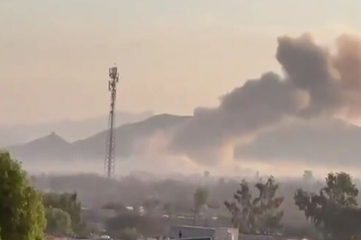 منابع پاکستانی از حمله تروریستی از جمله انفجار انتحاری به یک مقر گردان ارتش در شمال غرب پاکستان خبر دادند که طی آن ۳ مهاجم کشته و چند نیروی امنیتی نیز زخمی شدند.