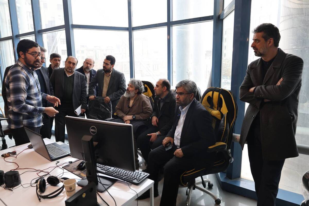 در ادامه برنامه‌های اجلاسیه سراسری مدیران کل مراکز استان‌های سازمان صداوسیمای جمهوری اسلامی ایران، محسن برمهانی معاون سیما، علیرضا کیخا معاون امور استان‌ها، شاهید مظفری رئیس مرکز طرح، برنامه و بودجه و جمعی از مدیران کل مراکز استان‌ها، از گروه‌های فعال مستقر در مرکز تولیدات مردمی «متم» مشهد بازدید کردند.