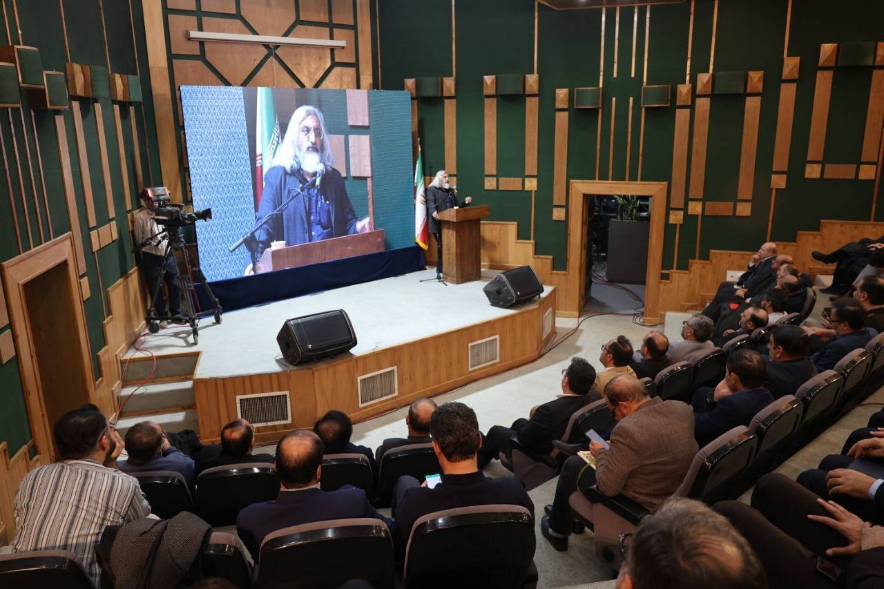 از کار جبهه‌ای تا روایت پیشرفت؛ محور نشست محتوایی مدیران کل با قائم‌مقام فرهنگی سازمان*