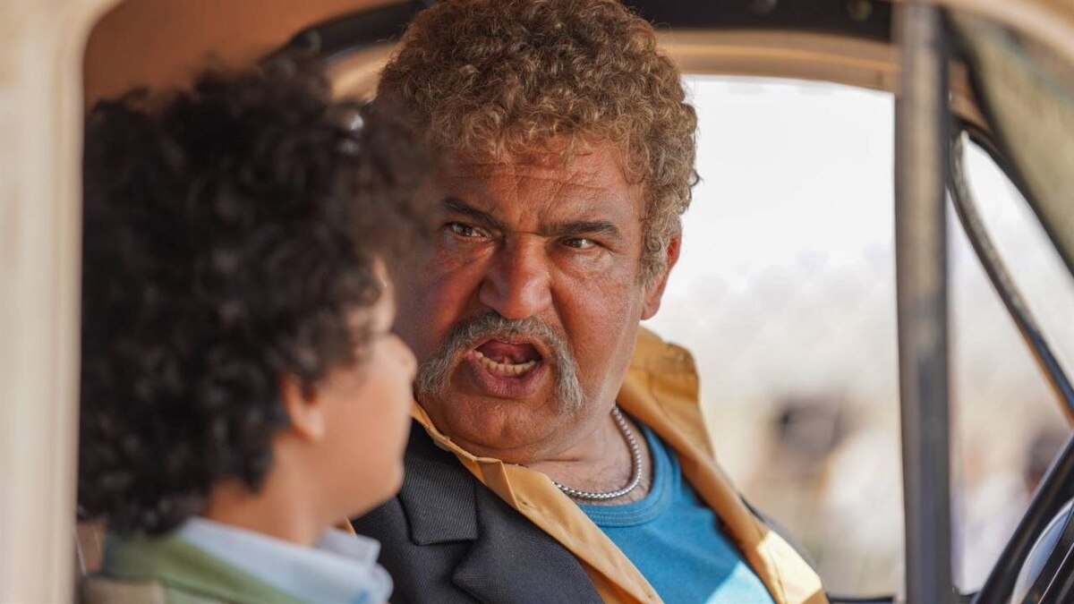 نادر سلیمانی در نقشی تازه مقابل انگلیسی‌ها و به‌عنوان اولین بازیگر «دیوار دفاعی» معرفی شد.