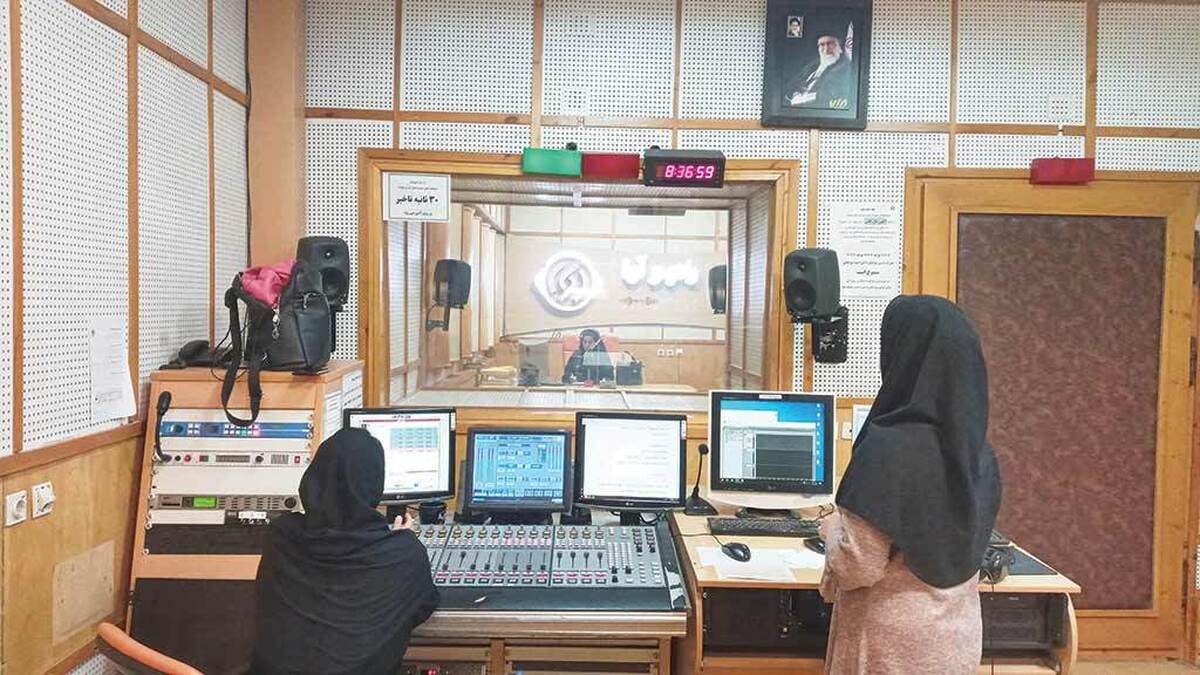 رادیو آوا به‌تازگی وارد نوزدهمین سال فعالیت خود می‌شود. این شبکه جزو پرمخاطب‌ترین شبکه‌های رادیویی کشور است که به‌صورت ۲۴ساعته موسیقی پخش می‌کند. این شبکه با مخاطبان قابل‌توجهش ظرفیت‌های بسیاری برای کسب محبوبیت و فراگیری بیشتر دارد. چنان‌که در بسیاری از فروشگاه‌ها و مراکز خرید، خودروهای شخصی‌، خودروهای حمل‌و‌نقل عمومی، اماکن تفریحی و... صدای رادیو آوا، جای موسیقی‌های یکنواختی را که در این فضا‌ها پخش می‌شد، گرفته است.