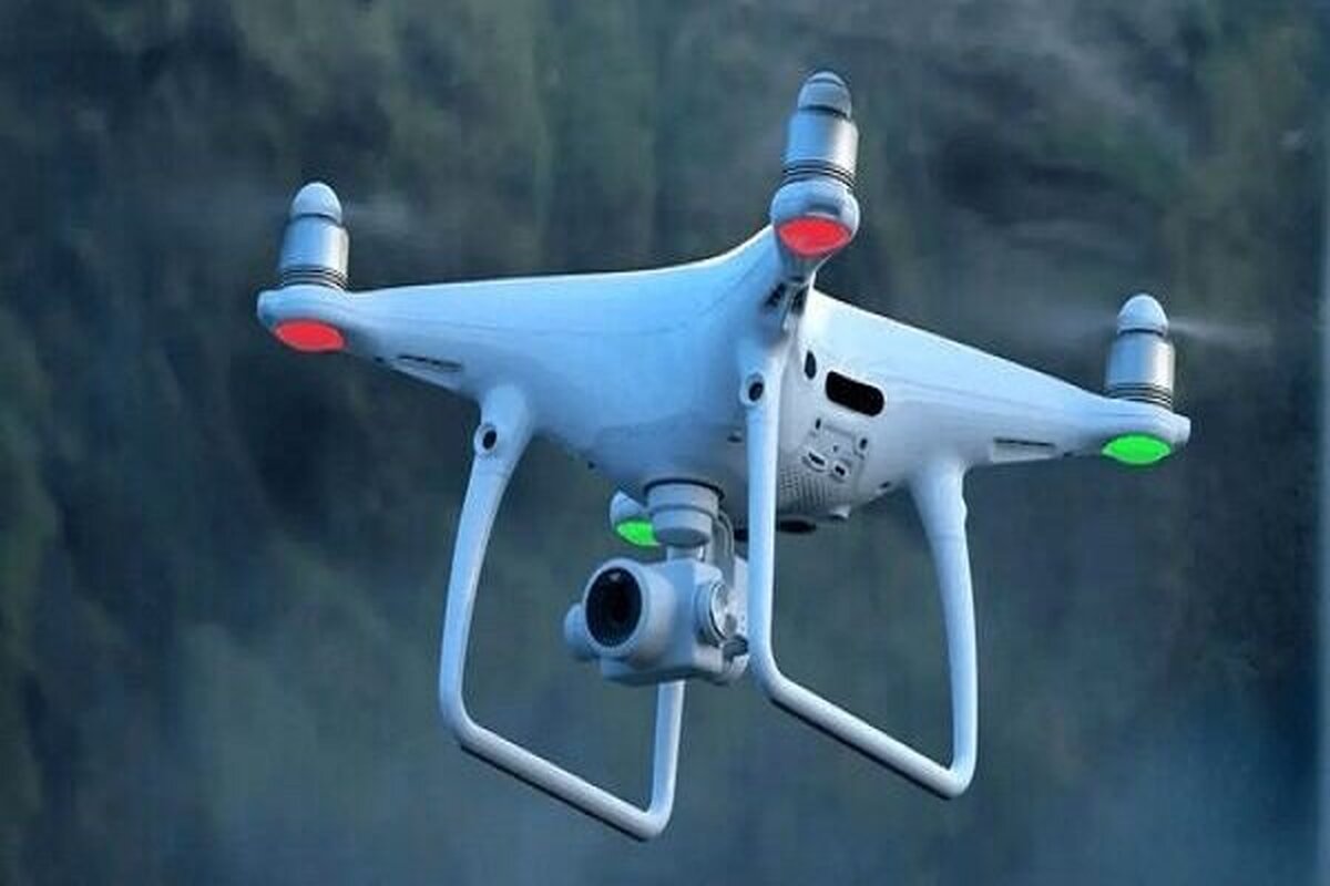 پهپادهای هلال‌احمر با پایش هوایی جنگل‌ های الیت، روند هماهنگی میان تیم‌های امدادی و نیروهای محلی را سرعت می‌دهند و دقت مدیریت عملیات را افزایش می‌دهند.