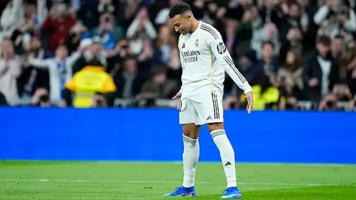 رئال مادرید با غلبه بر سویا فاصله امتیازی با تیم صدرنشین بارسلونا را به حداقل رساند.