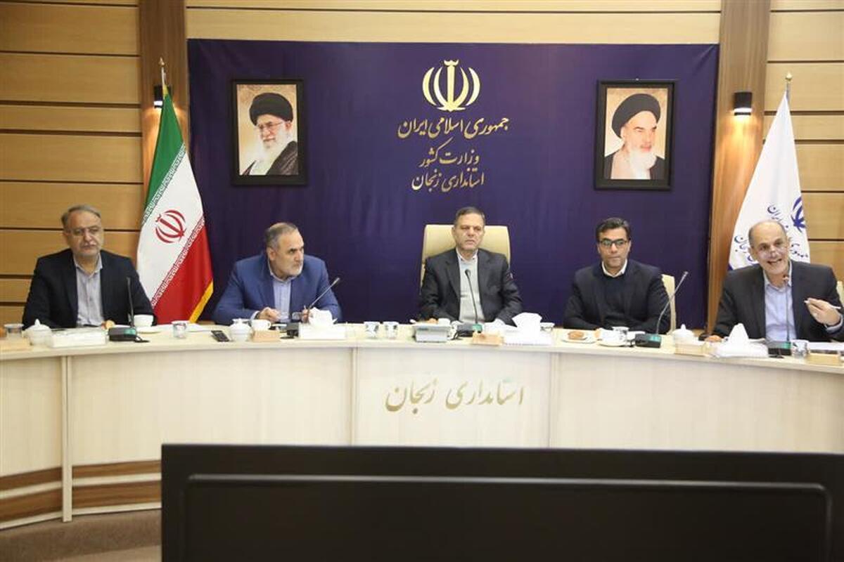 استاندار زنجان با تأکید بر جایگاه راهبردی آموزش و پرورش در تربیت منابع انسانی و مدیران آینده کشور گفت: اجرای دقیق قوانین و استفاده از ظرفیت شهرداری‌ها و خیرین می‌تواند منابع مالی مؤثری برای توسعه و تجهیز فضاهای آموزشی استان فراهم کند.