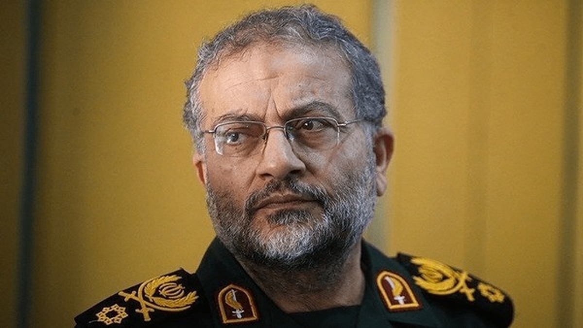 سردار سلیمانی، رئیس بسیج مستضعفین کشور گفت، نیرو‌های مسلح آمادگی پاسخ به تحرکات دشمن را دارند و هر حرکتی علیه ایران و ملت را در نطفه خاموش خواهند کرد.