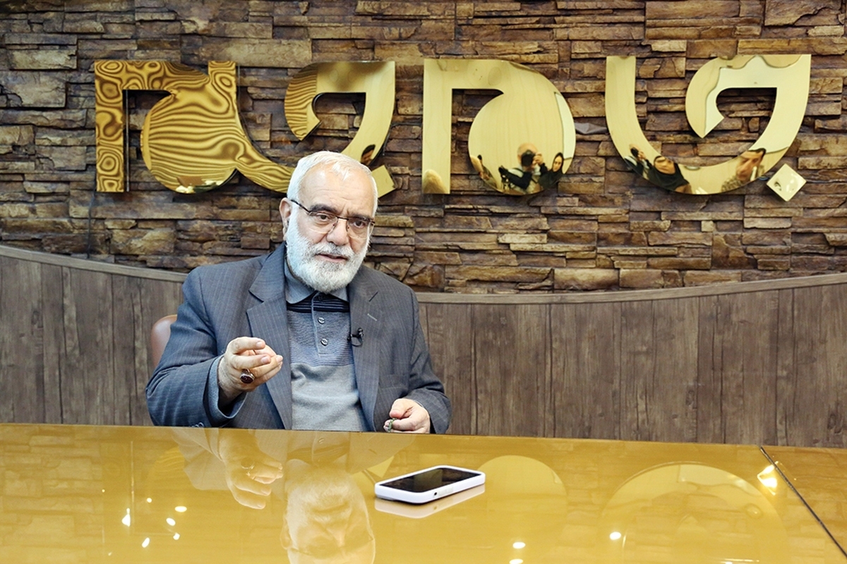 شرایط اقتصادی این روزهای کشور سبب شده بسیاری از کارشناسان نسبت به افزایش فقر و مشکلات اقتصادی در جامعه هشداردهند. این درحالی است که آمارهای مختلفی درخصوص فقرمطرح می‌شودکه در این بین متخصصان معتقدند نهادهای حمایتگر مانند کمیته امداد امام خمینی(ره) و سازمان بهزیستی باید بیش از گذشته به فکر نیازمندان باشند.