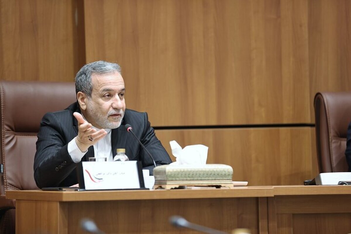 وزیر امور خارجه در پیامی انتخاب ایران به عنوان عضو شورای اجرایی کنوانسیون سلاح‌های شیمیایی را گامی معنادار برای همه کسانی توصیف کرد که به جهانی عاری از سلاح‌های شیمیایی باور دارند.»