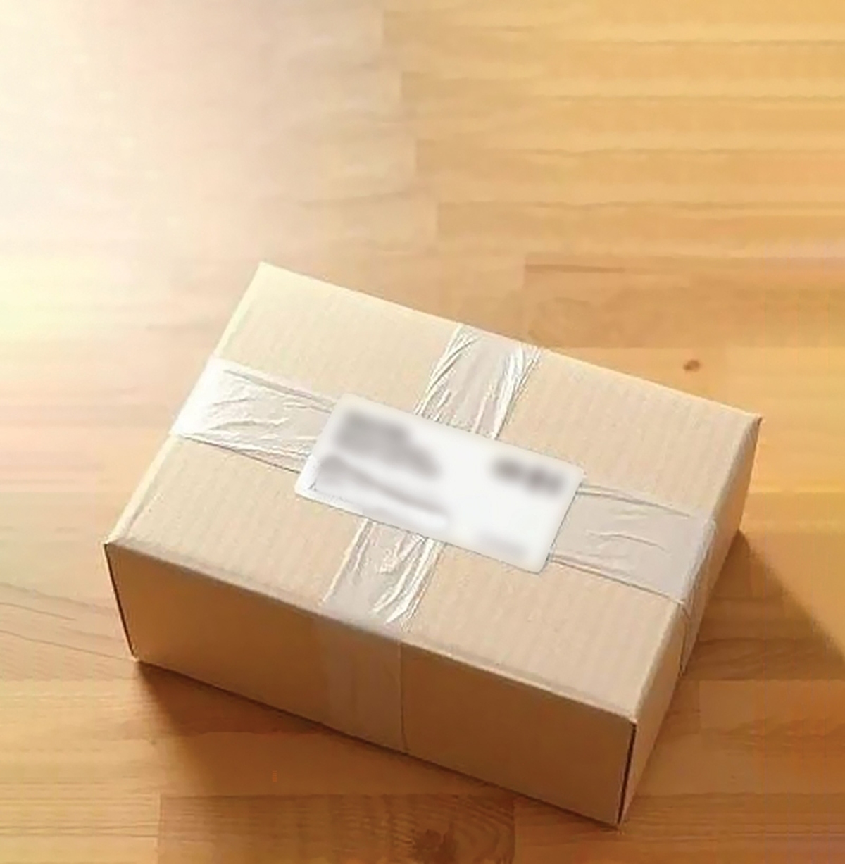 تا قبل از کرونا و مجازی شدن زمین و زمان، اداره پست شهر ما خاک می‌خورد. کسی با ارسال بسته پستی آشنایی نداشت. گهگاهی کسی ناچار می‌شد به آن‌ سر دنیا بسته‌ای بفرستد.