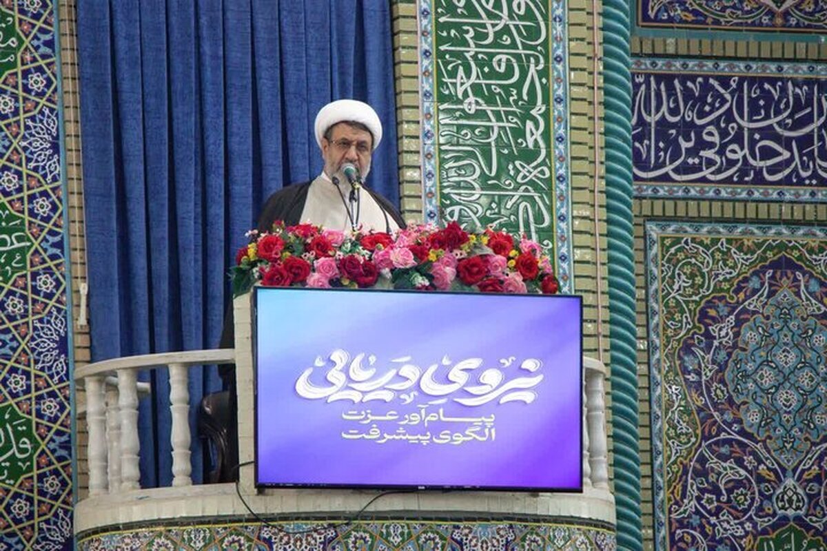 امام جمعه کرمان گفت: اختلافات سیاسی عیبی ندارد، اما نباید به نزاع و جدایی بینجامد و همه سلیقه‌ها باید در پای مصالح کشور و ارزش‌های دینی متحد باشند.