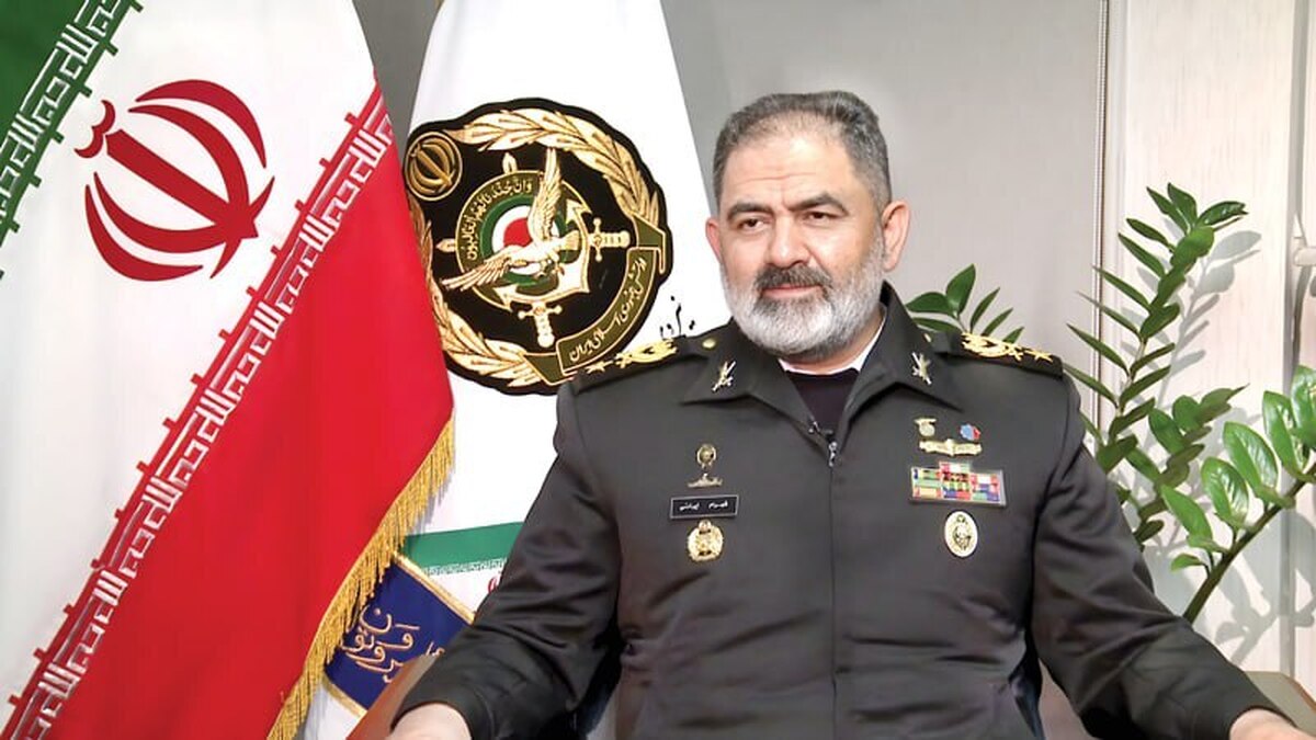 همزمان با فرارسیدن روز ملی جزایر سه‌گانه جمهوری اسلامی ایران، اهمیت این بخش‌های استراتژیک از خاک میهن باردیگر در کانون توجه افکار عمومی قرار گرفته است. جزایر ابوموسی، تنب بزرگ و تنب کوچک نه‌تنها نماد اقتدار و حضور تاریخی ایران درخلیج‌فارس به شمار می‌روند بلکه جایگاهی بی‌بدیل در معادلات امنیتی، اقتصادی و ژئواستراتژیک منطقه دارند.