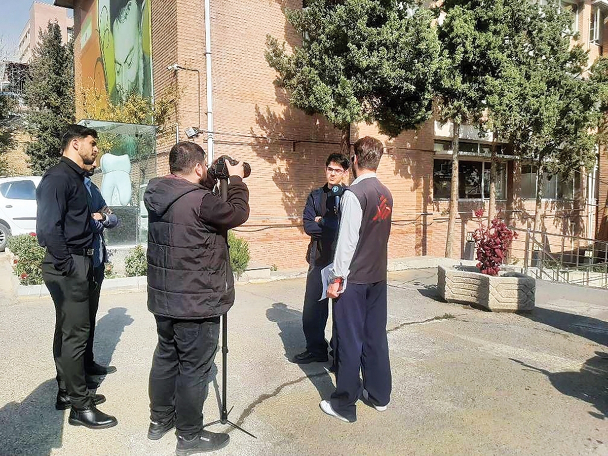 هروقت که موسیقی خاطره‌ساز برنامه «درشهر» پخش می‌شد، چشم‌ها به سمت قاب تلویزیون خیره می‌ماند تا ببینند این بار صحبت از کدام سرقت کشف‌شده یا ماجرای اجتماعی است. برند درشهر به همین شیوه توانست جای خود را در میان مخاطبان باز کند و نزدیک به ۳۰ سال، خاطره‌ساز و آگاهی‌بخش باشد.