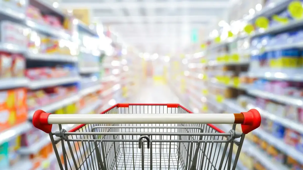 موضوع افزایش قیمت کالا‌ها در بازار‌ها طی این ماه‌ها به دغدغه اساسی برای مردم و مسوولان به ویژه قشر‌های کم درآمد تبدیل شده که مسوولان و فعالان اقتصادی استان درصدد هستند با پیوند بین تولید و بازار مصرف، قیمت‌ها تا حدود زیادی تعدیل و بازار را به سمت ثبات بکشانند.