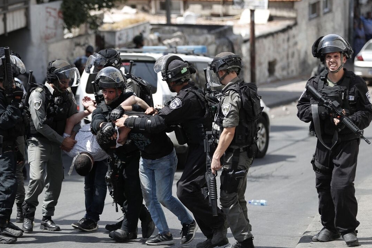 کمیته شکنجه سازمان ملل متحد در تازه‌ترین گزارش خود اعلام کرد: «اسرائیل سیاست دولتی بالفعل برای اعمال شکنجه سازمان یافته و گسترده علیه فلسطینیان دارد و در مقابل، نیروهای آن در برابر جنایات جنگی مصونیت دارند.»