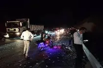 ببینید | تصادف زنجیره‌ای سه خودرو در اتوبان قشم