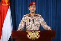 ببینید | برای دومین بار ناو هواپیمابر آمریکا را هدف قراردادیم/ حمله دشمن به خاک یمن خنثی شد